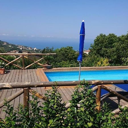 Agriturismo La Peppina มัสซาลูเบรนเซ ภายนอก รูปภาพ